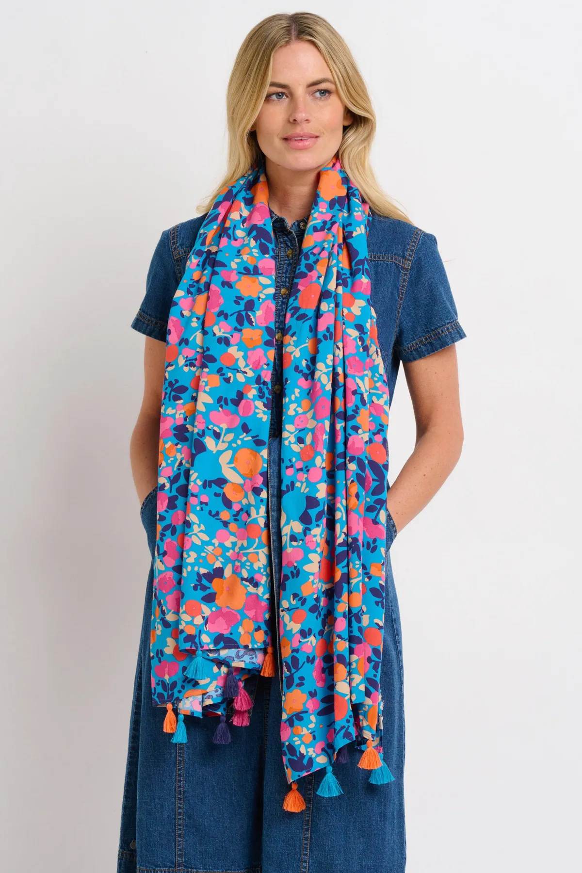 Brakeburn Bloom Floral Scarf Blue New