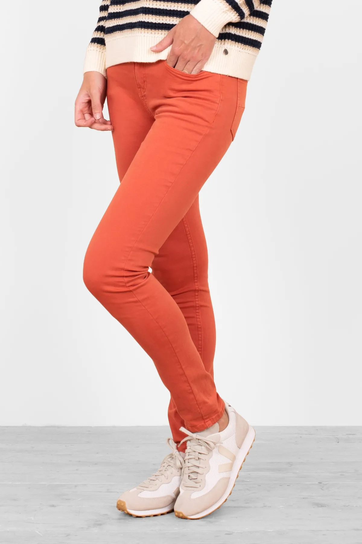 Brakeburn Garment Dyed Trouser Coral New